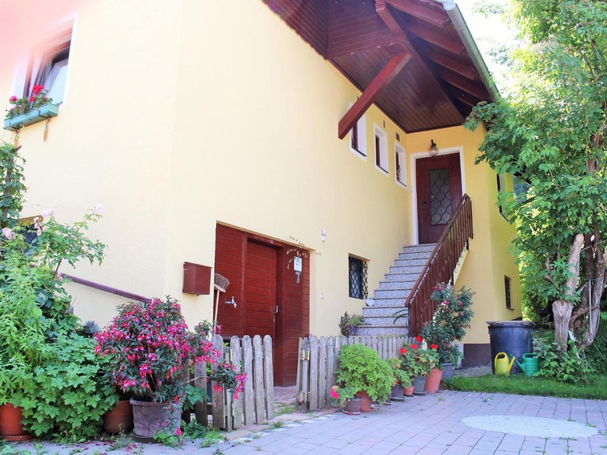 Apartment In Koettmannsdorf Near Bathing